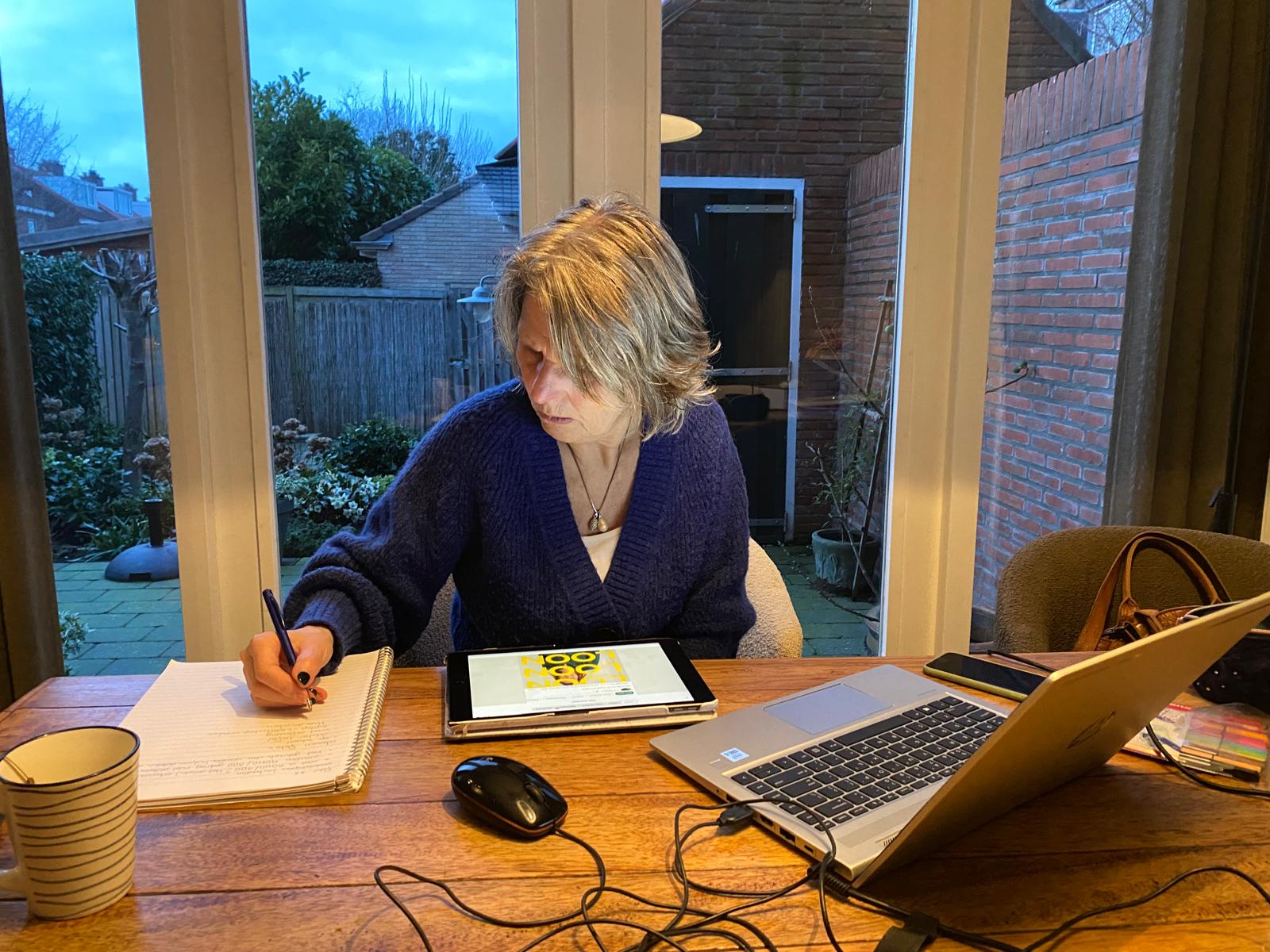 Linda Slichter van PrikkelBrein aan het werk